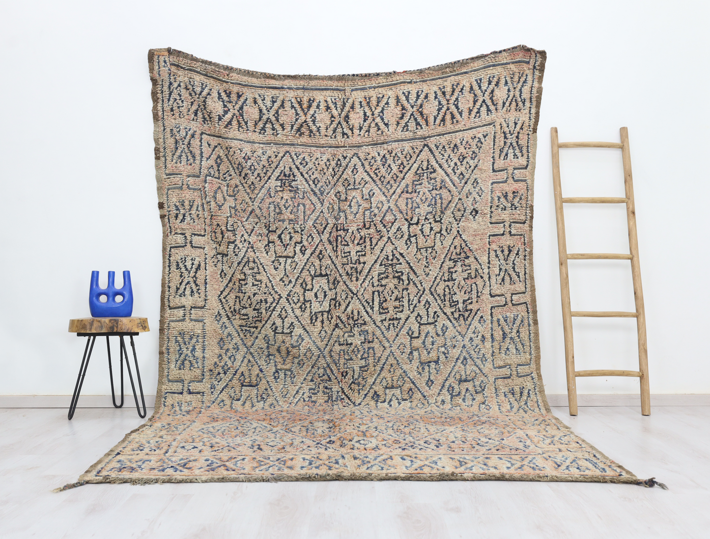 Tawla Vintage Moroccan Rug 6'2" x10'2" - Wavlynn