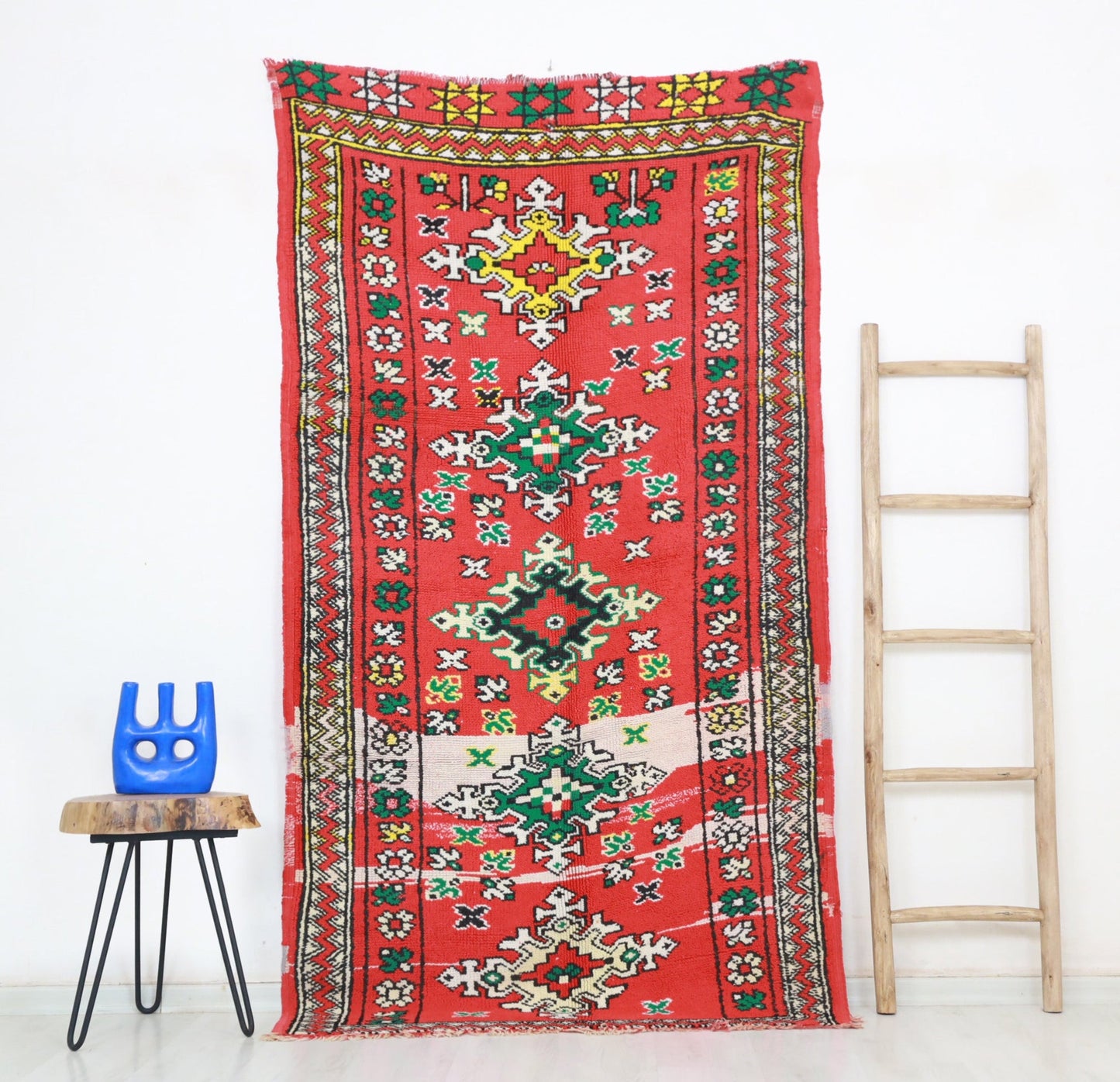 Taous Vintage Moroccan Rug 4'0" x 7'2" - Wavlynn