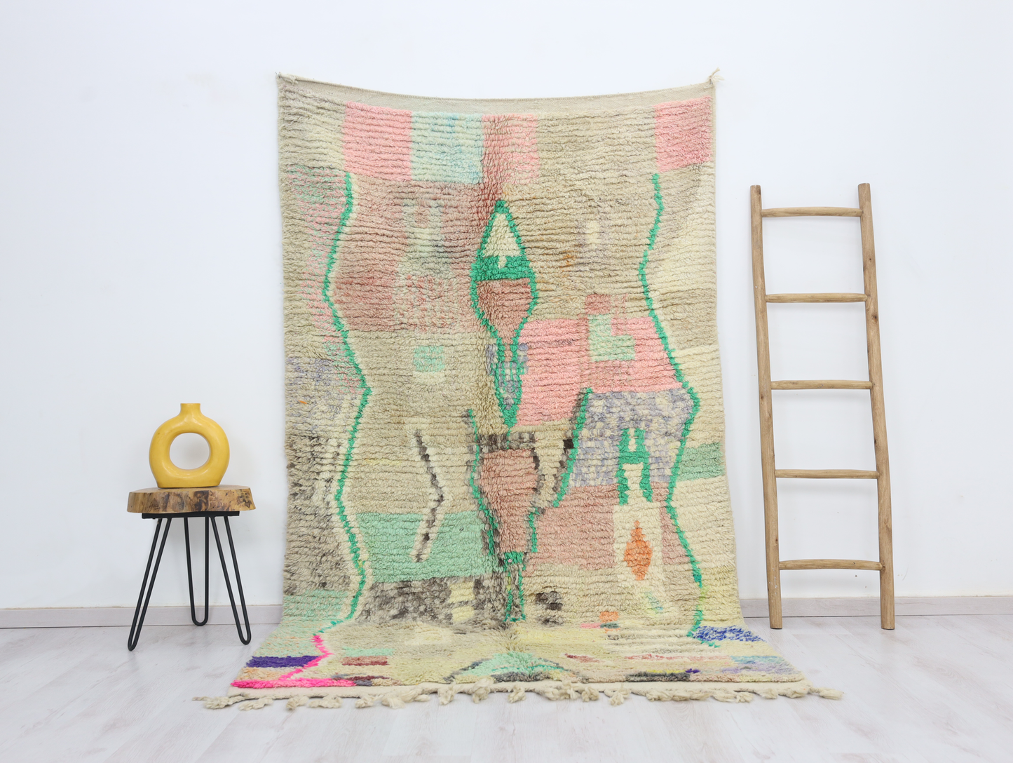 Assalas Moroccan Rug 4'9" x 8'3" - Wavlynn