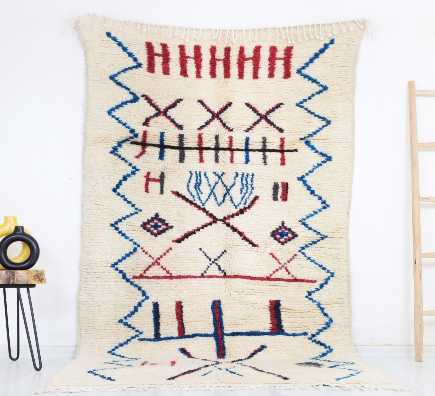 Taslilt Moroccan Rug 4'9" x 7'9" - Wavlynn