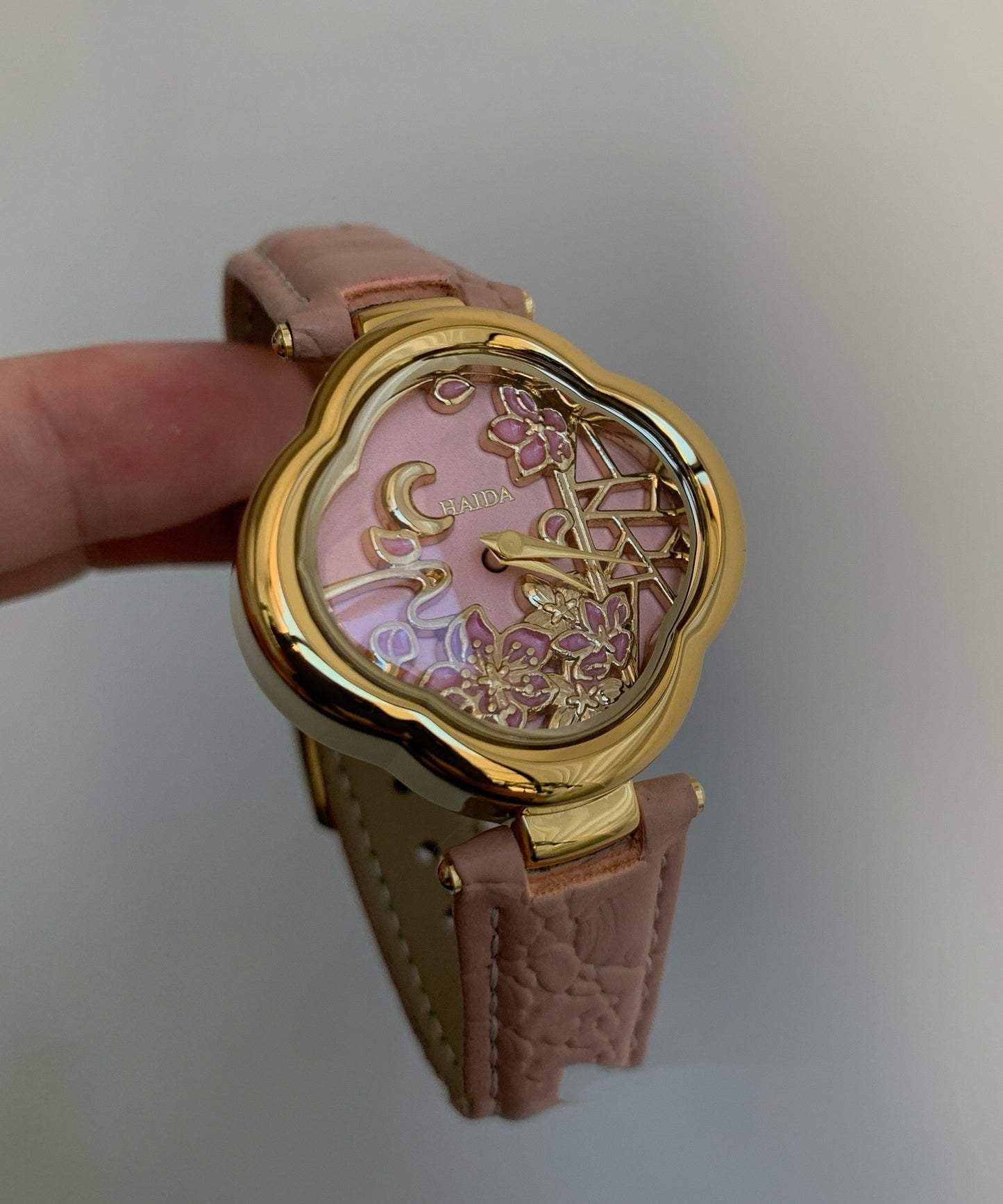 Montres Γ quartz en cuir de vachette rose Art - Wavlynn