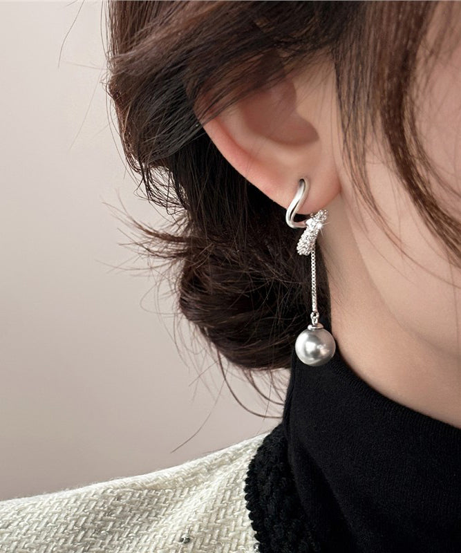 Boucles d'oreilles pendantes en soie, cuivre dorΓ©, zircon et perles - Wavlynn