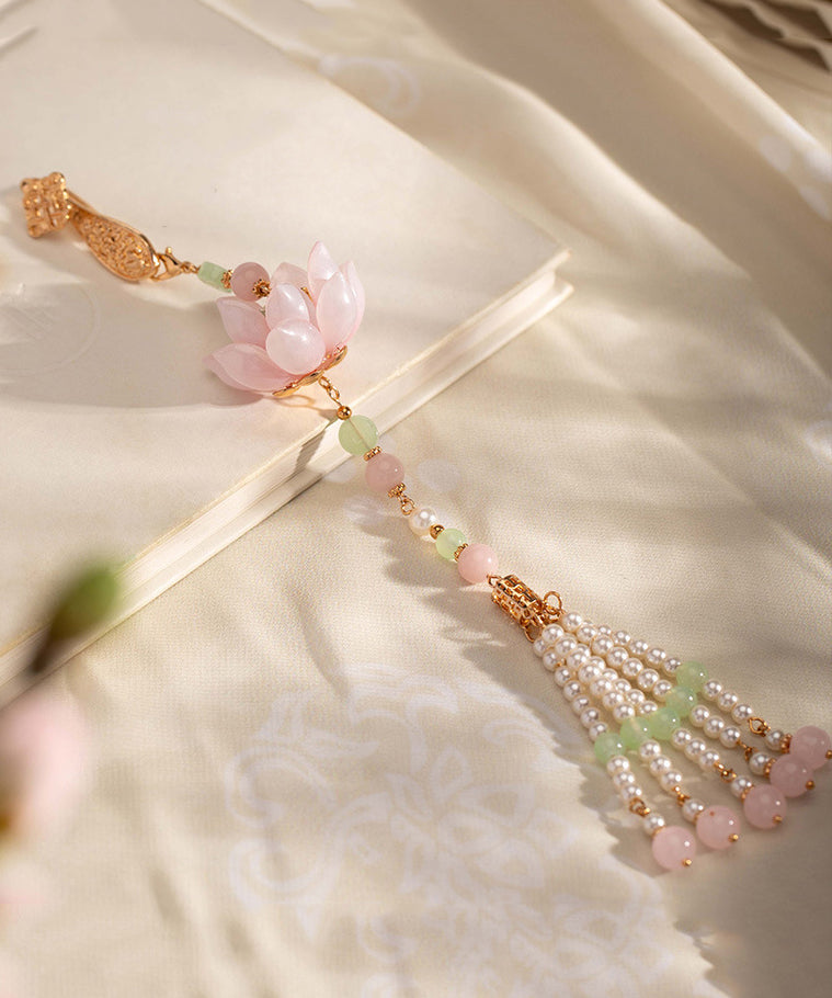 Broches élégantes en alliage rose, perles et pompons en forme de lotus - Wavlynn