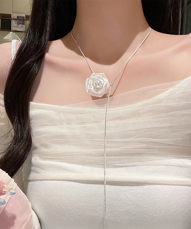 Collier pendentif floral Γ©lΓ©gant en alliage blanc Γ tirette - Wavlynn