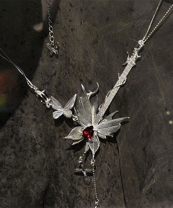 Collier avec pendentif papillon en argent sterling et pierre précieuse en soie fine - Wavlynn