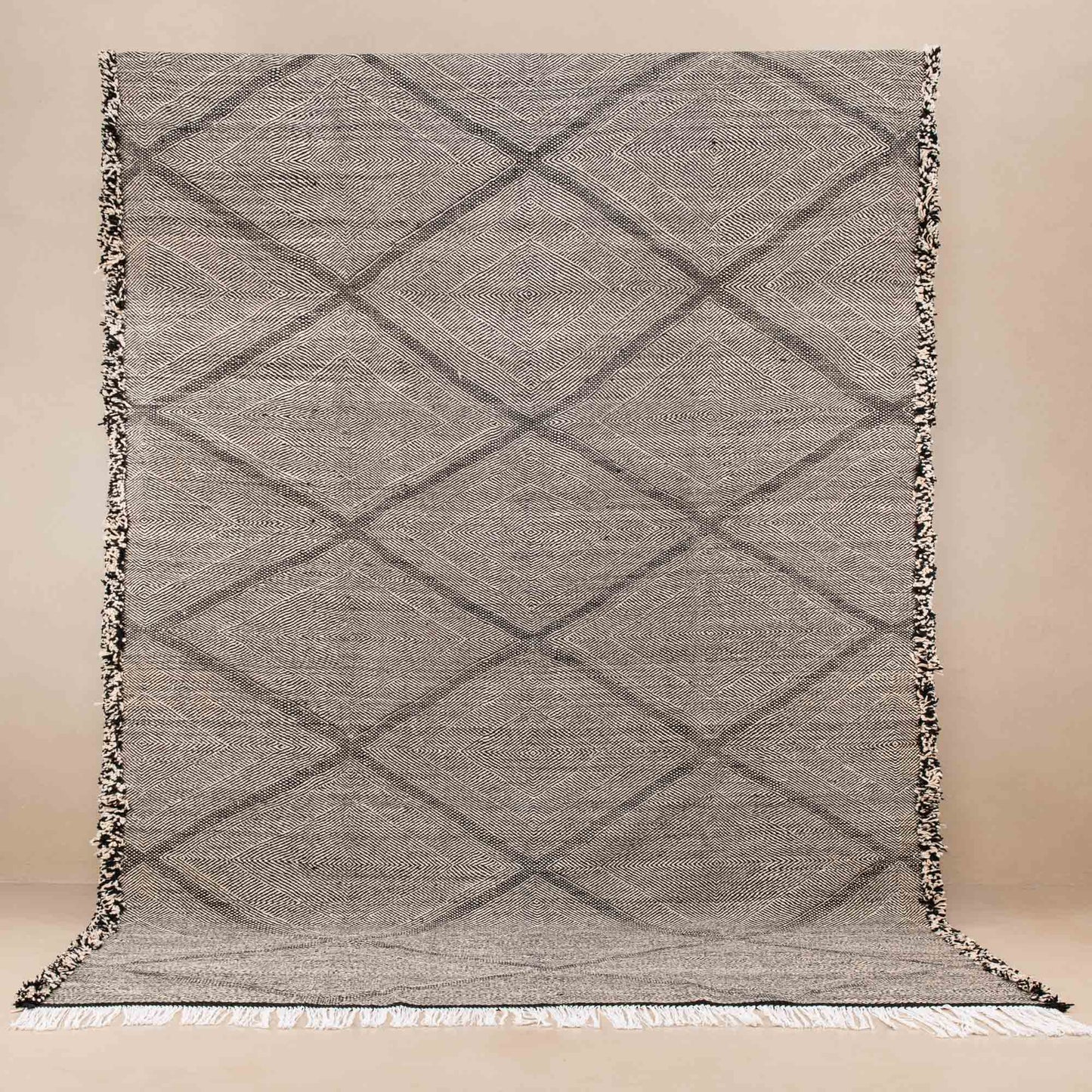 Bahada - taznakht kilim rug - Wavlynn