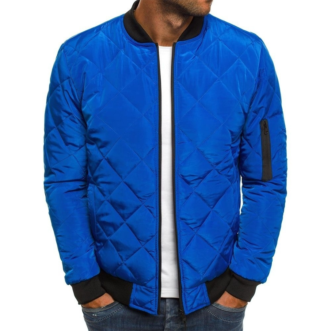 Men's navy quilted bomber jacket with diagonal pattern, rib-knit collar and lightweight streetwear fit