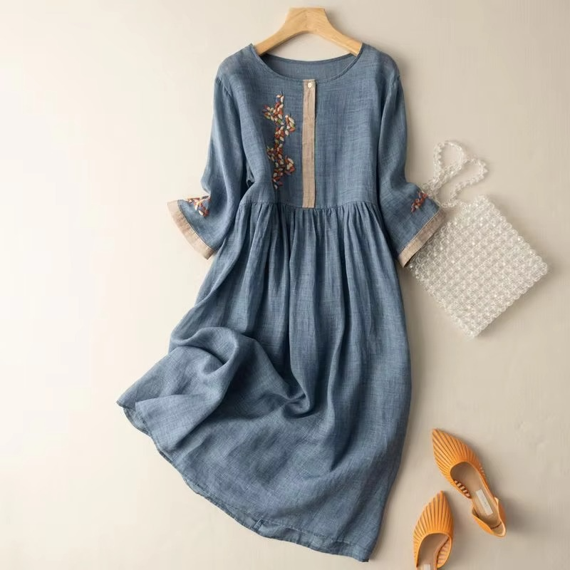 White cotton linen sleeveless A-line summer dress with Chinese ethnic-inspired French silhouette detailing