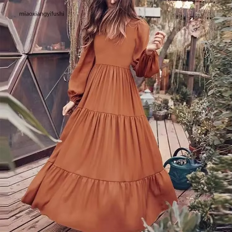 Retro loose V-neck long sleeve women's dress, relaxed Korean streetwear silhouette with flattering collarbone-framing necklin