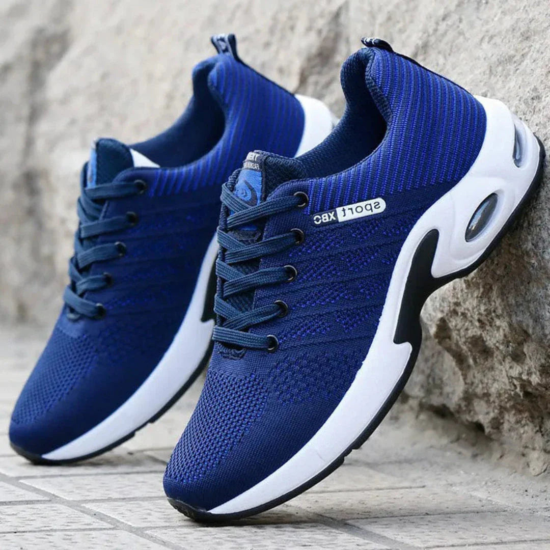 White striped knit mesh men's running sneakers with ultra-lightweight cushioned midsole