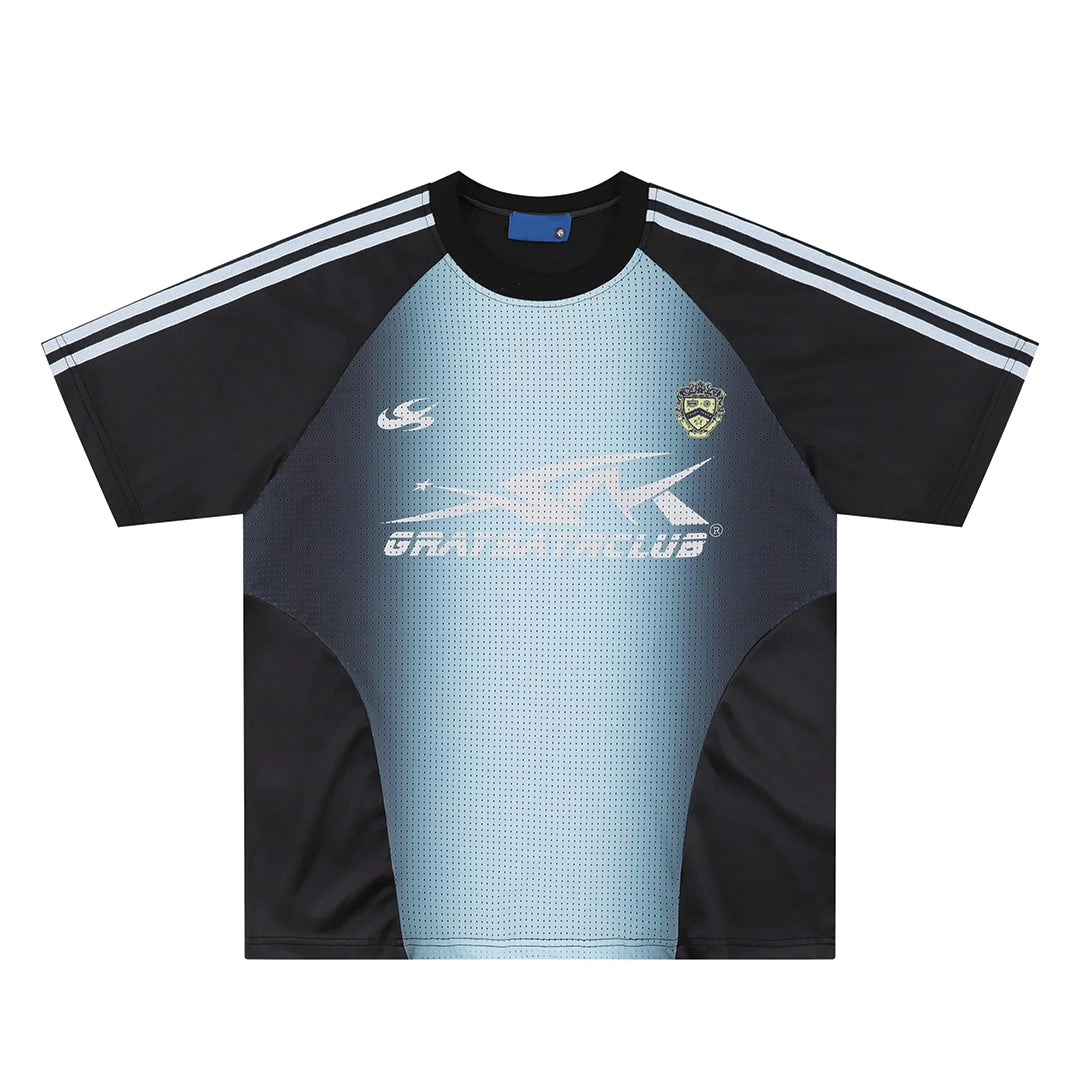 Loose fit gradient club jersey tee with striped sleeves and bold graphic print in athletic style
