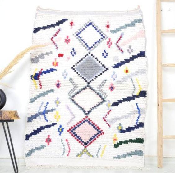 Sura Moroccan Rug 3'3" x 4'5" - Wavlynn