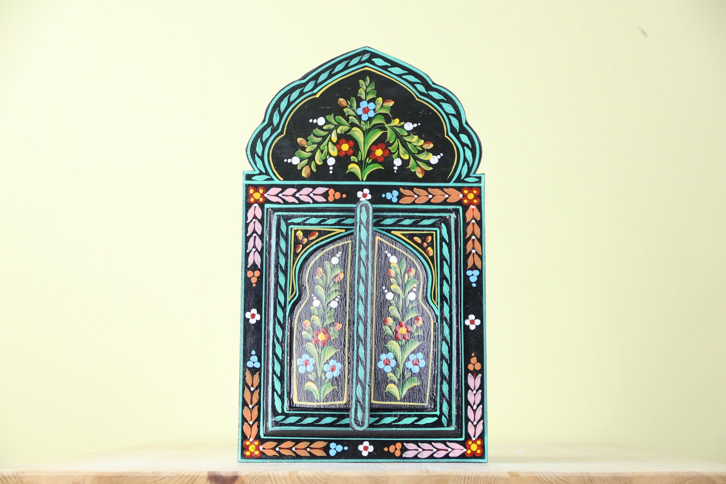 Heylan Moroccan Wall Mirror - Wavlynn