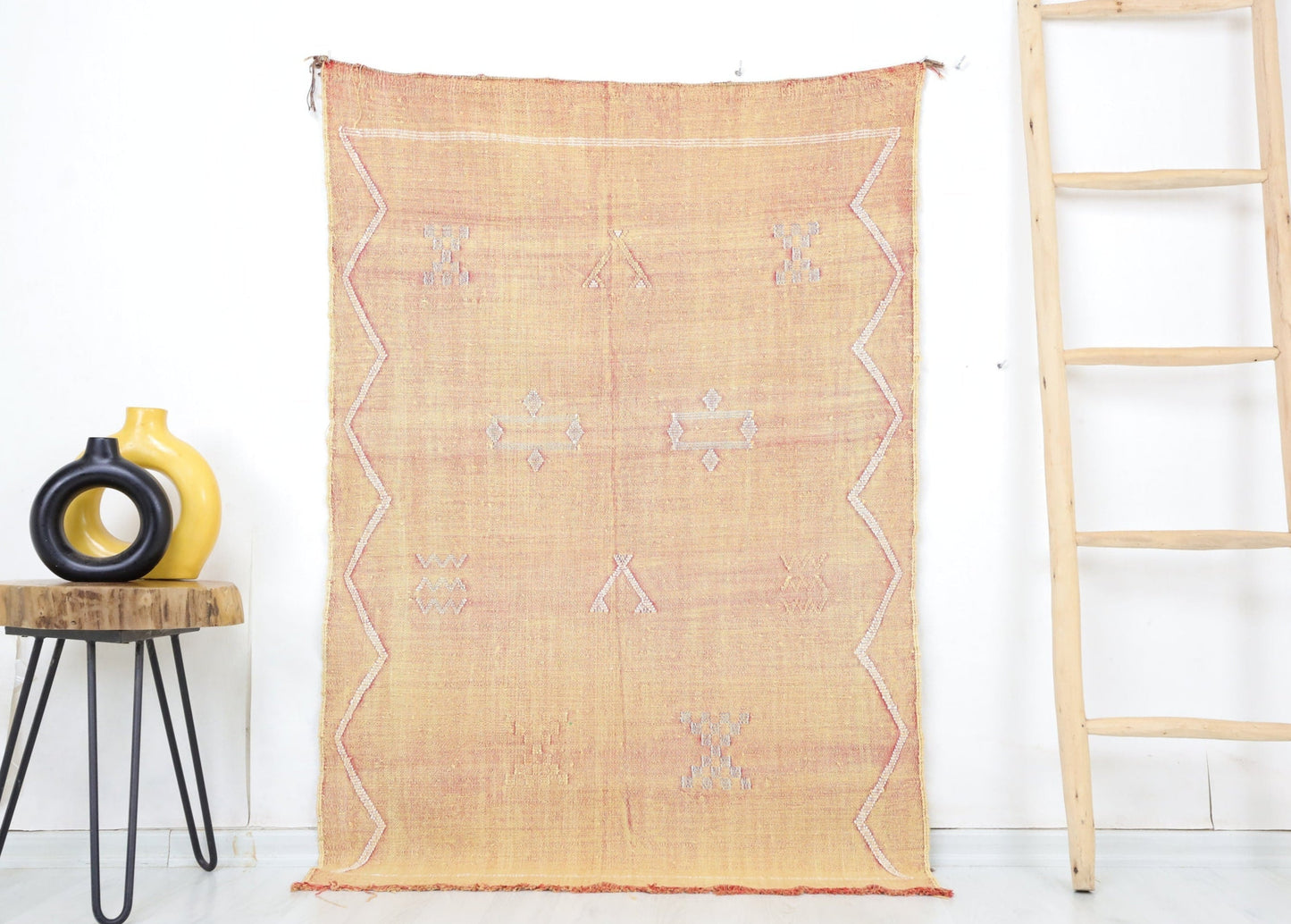 Kenan Cactus Silk Rug 3'6" X 4'8" - Wavlynn