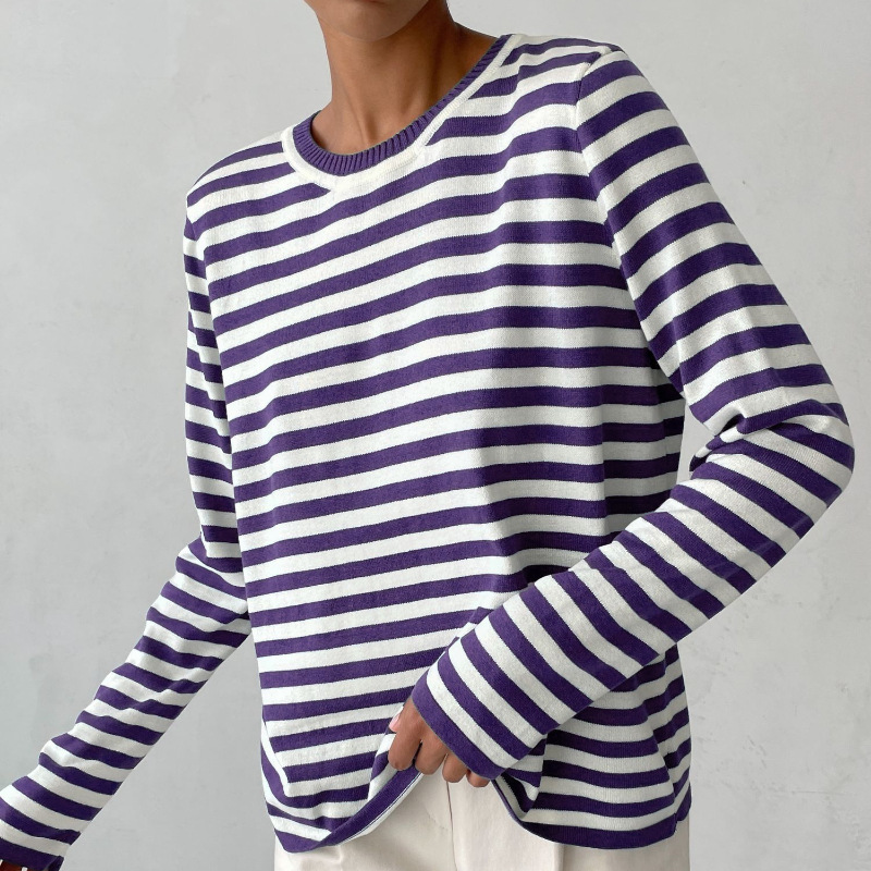 Women's striped relaxed-fit summer T-shirt in elegant multicolor stripes with lightweight breathable fabric