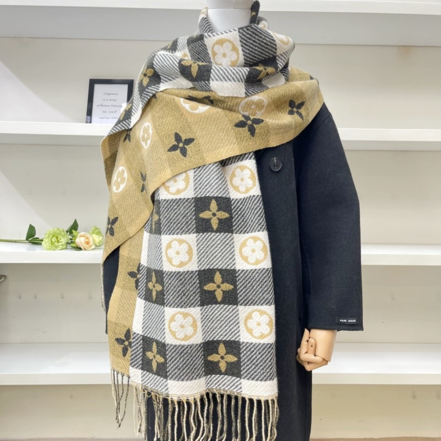 Warm reversible plaid scarf with double-sided design and fringe tassels for cozy winter style
