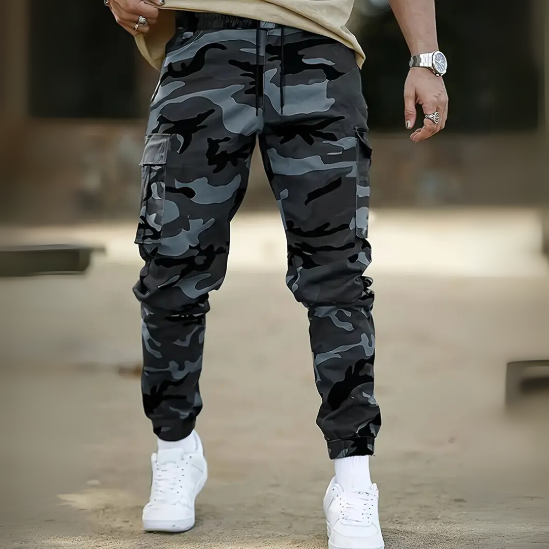 Men's camouflage cargo pants relaxed fit with multiple functional pockets for outdoor adventures
