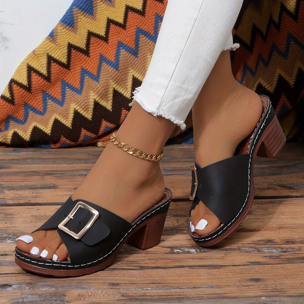 Women's Kit sandals in neutral tone, sleek silhouette with soft cushioning for all-day elegant comfort