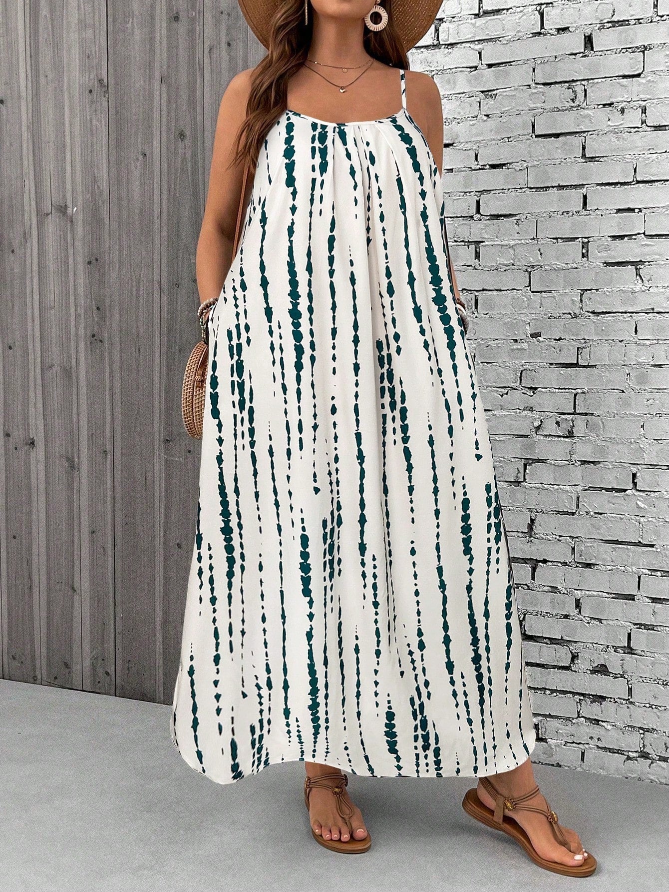 Paisley plus size boho maxi dress in tropical print, loose flowy silhouette flattering curves