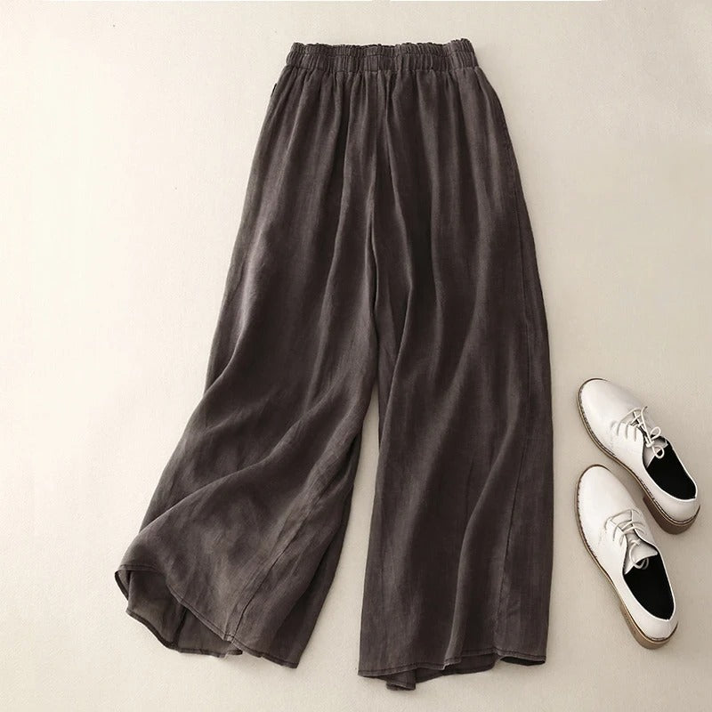 Elegant loose-fit wide-leg pants with breathable fabric and relaxed waistband for effortless style
