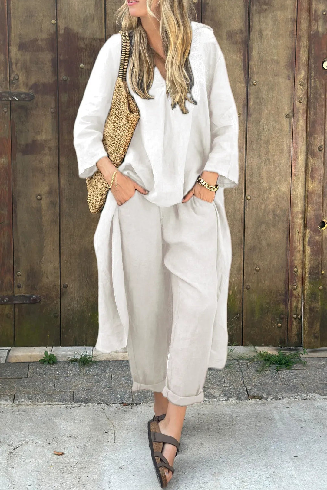 Women's two-piece chic set in soft tones, relaxed comfortable fit with effortless ready-to-wear style