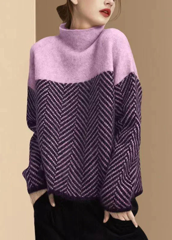 Women's relaxed-fit wool knit turtleneck sweater in herringbone pattern with ribbed hem