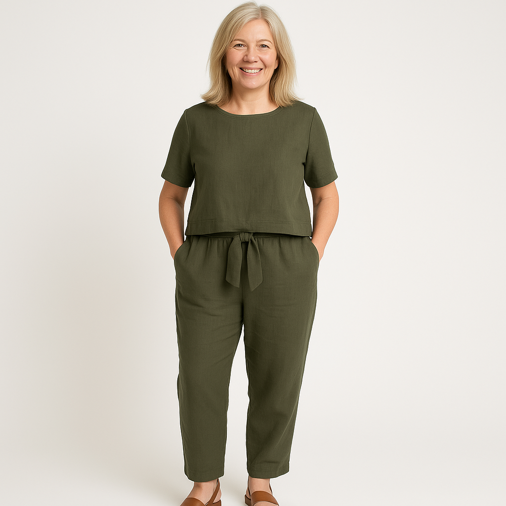 Elegant women's summer 2-piece set in lightweight fabric, tailored silhouette with breezy sophisticated style