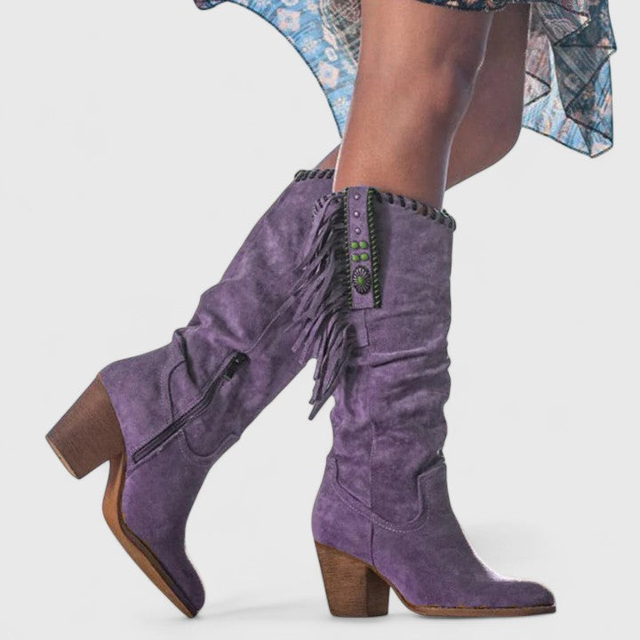 Zoey comfort women's boots in neutral tones, slim feminine silhouette with arch and heel support