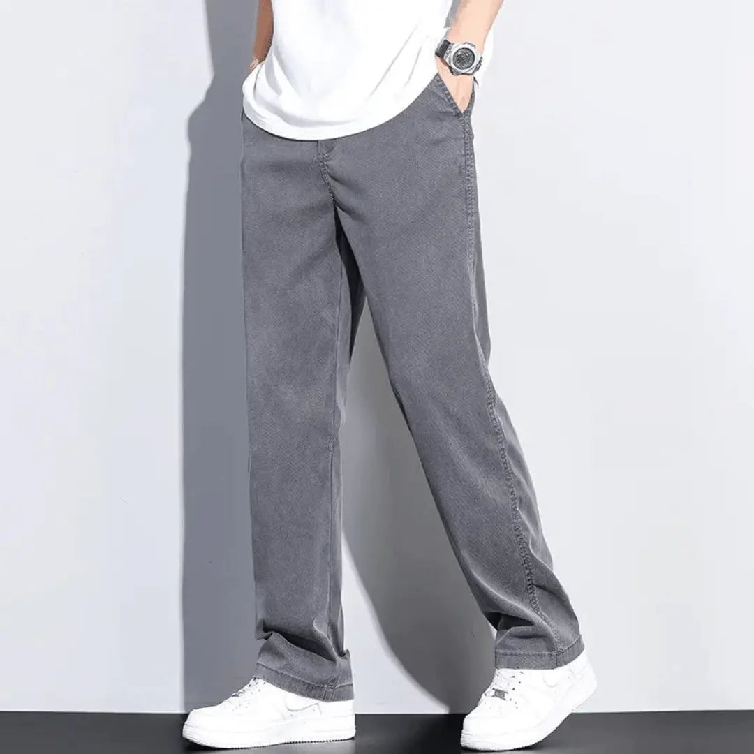 Dark wash stretch denim jeans casual urban fit with all-day comfort flexible fabric