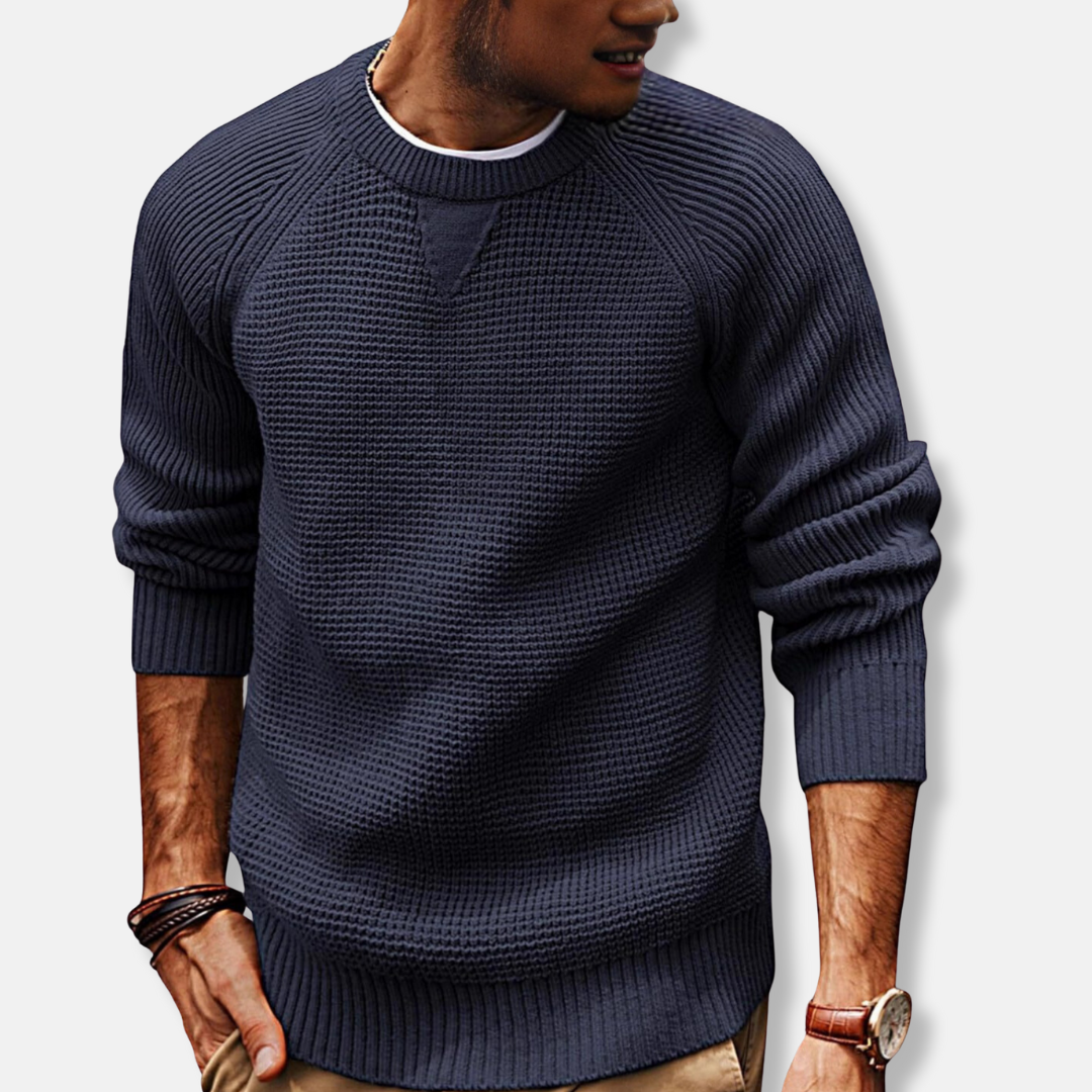 Men's gray knit texture crew neck sweatshirt with long raglan sleeves, relaxed fit for casual fall