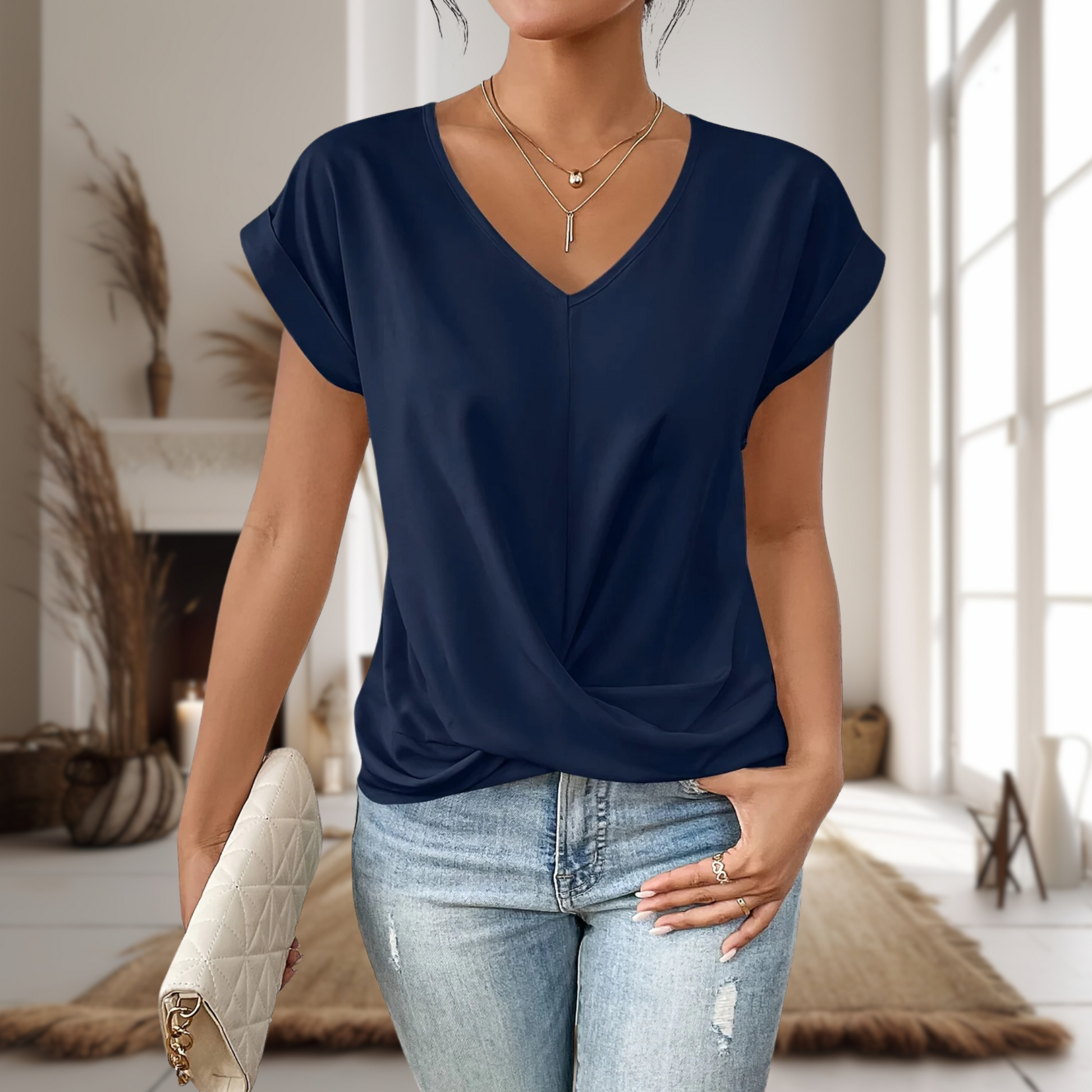 Elle casual sweetheart neckline women's T-shirt lightweight breathable summer top everyday elegance