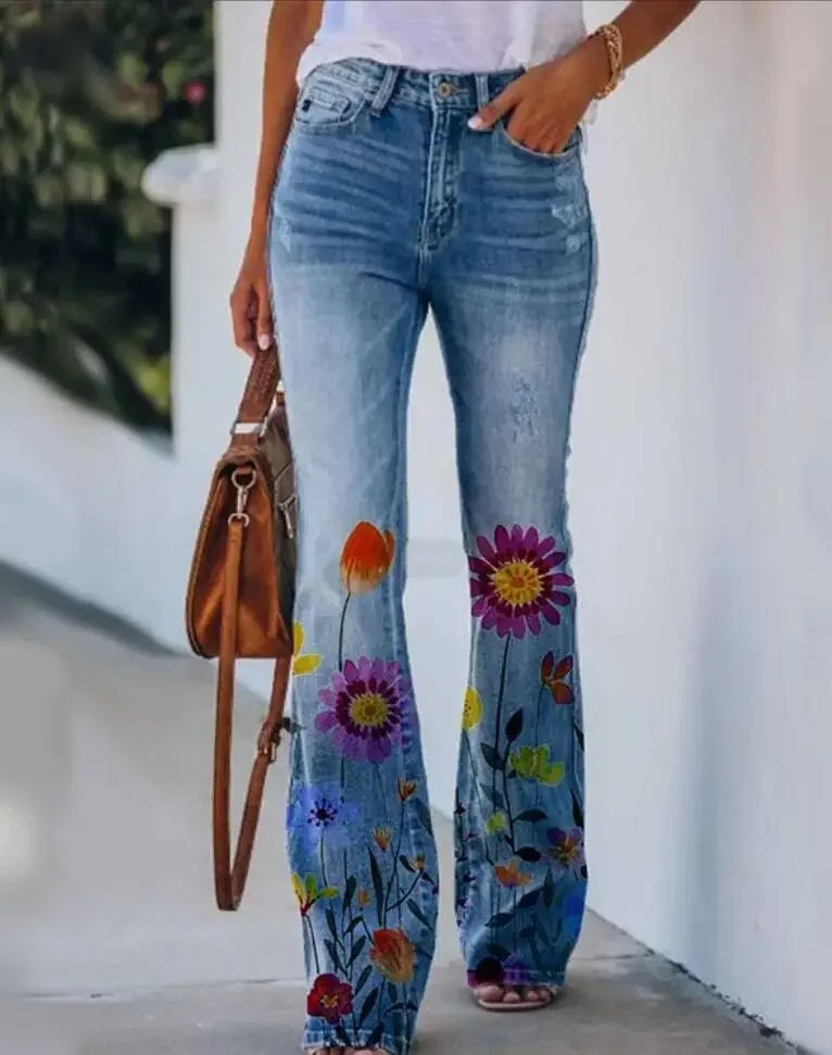Women's floral print jeans in vibrant retro botanical pattern, cotton blend slim-fit denim for everyday style