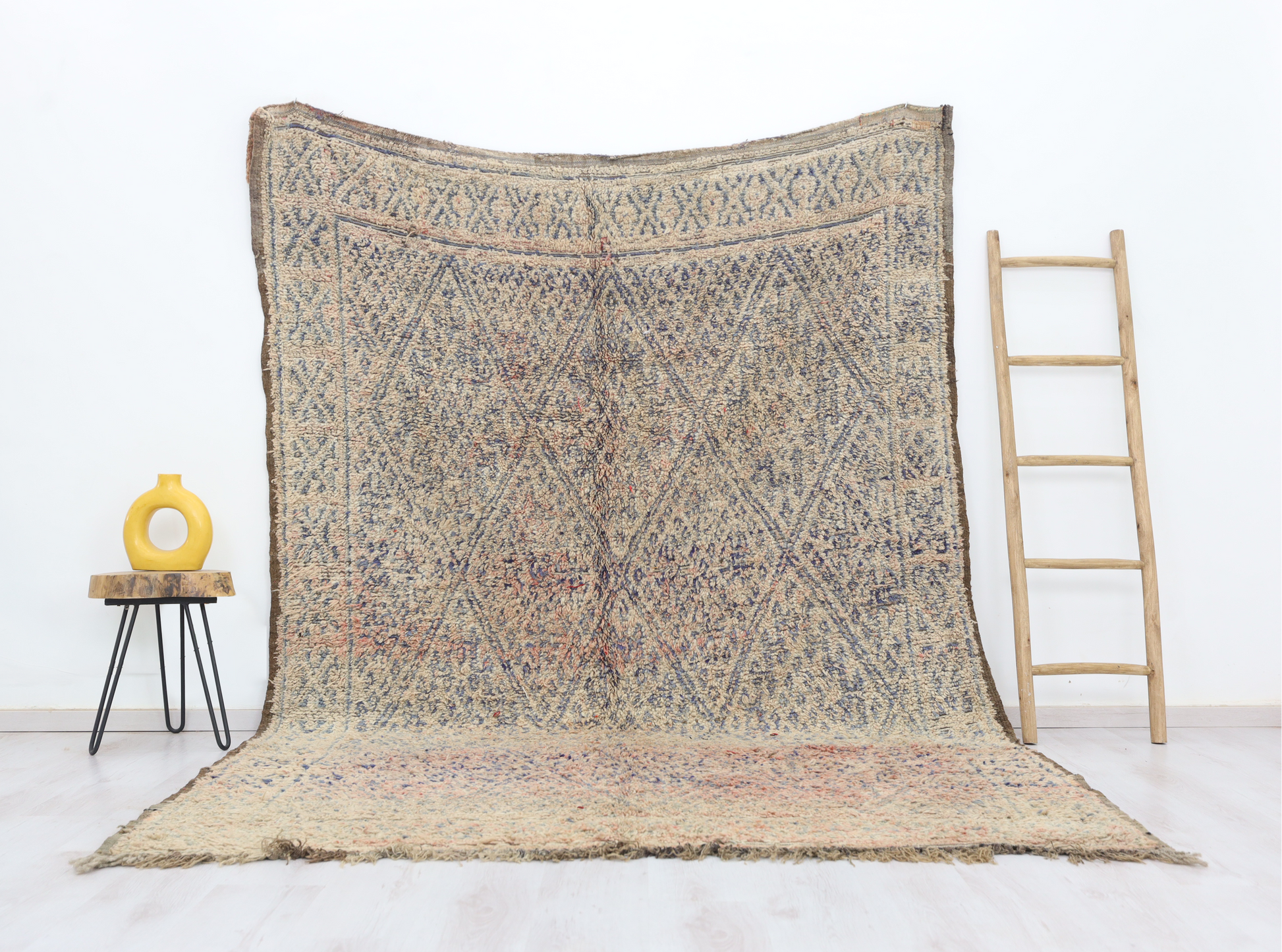 Timsirin  Vintage Moroccan Rug 6'8" x10'0" - Wavlynn