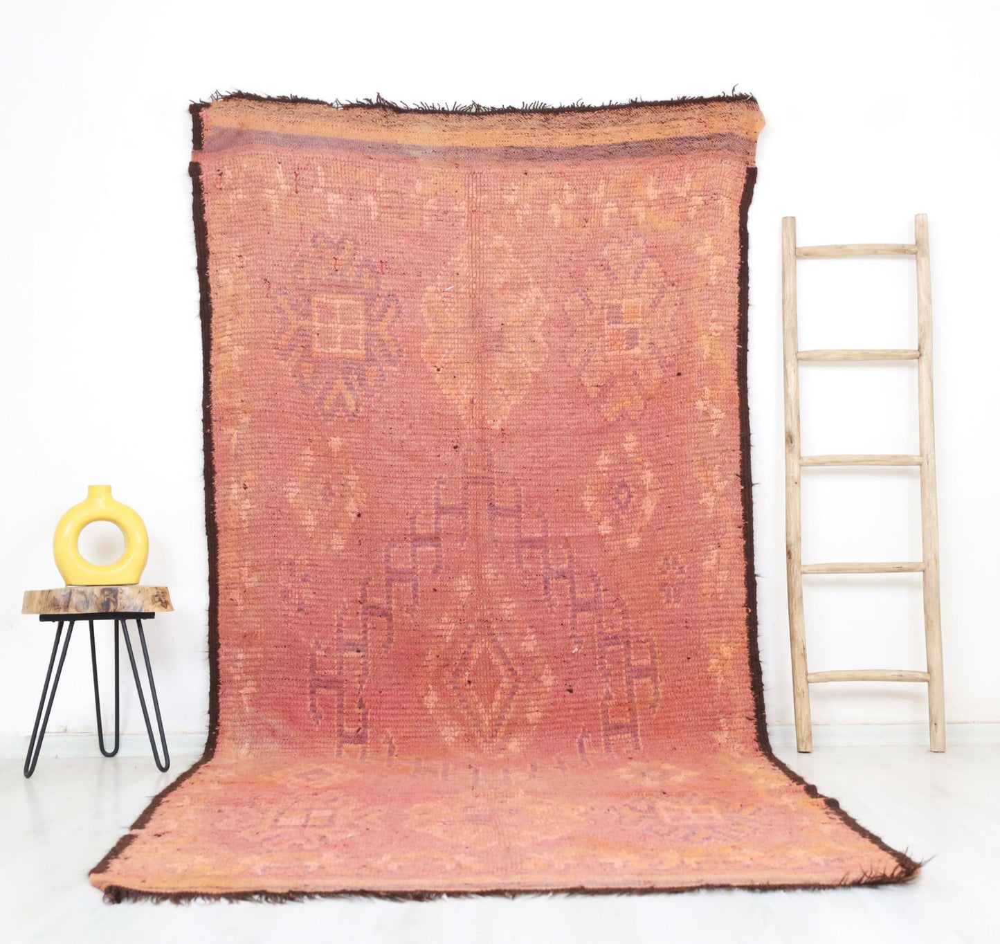 Fodi Vintage Moroccan Rug  4'9" x 10'8" - Wavlynn