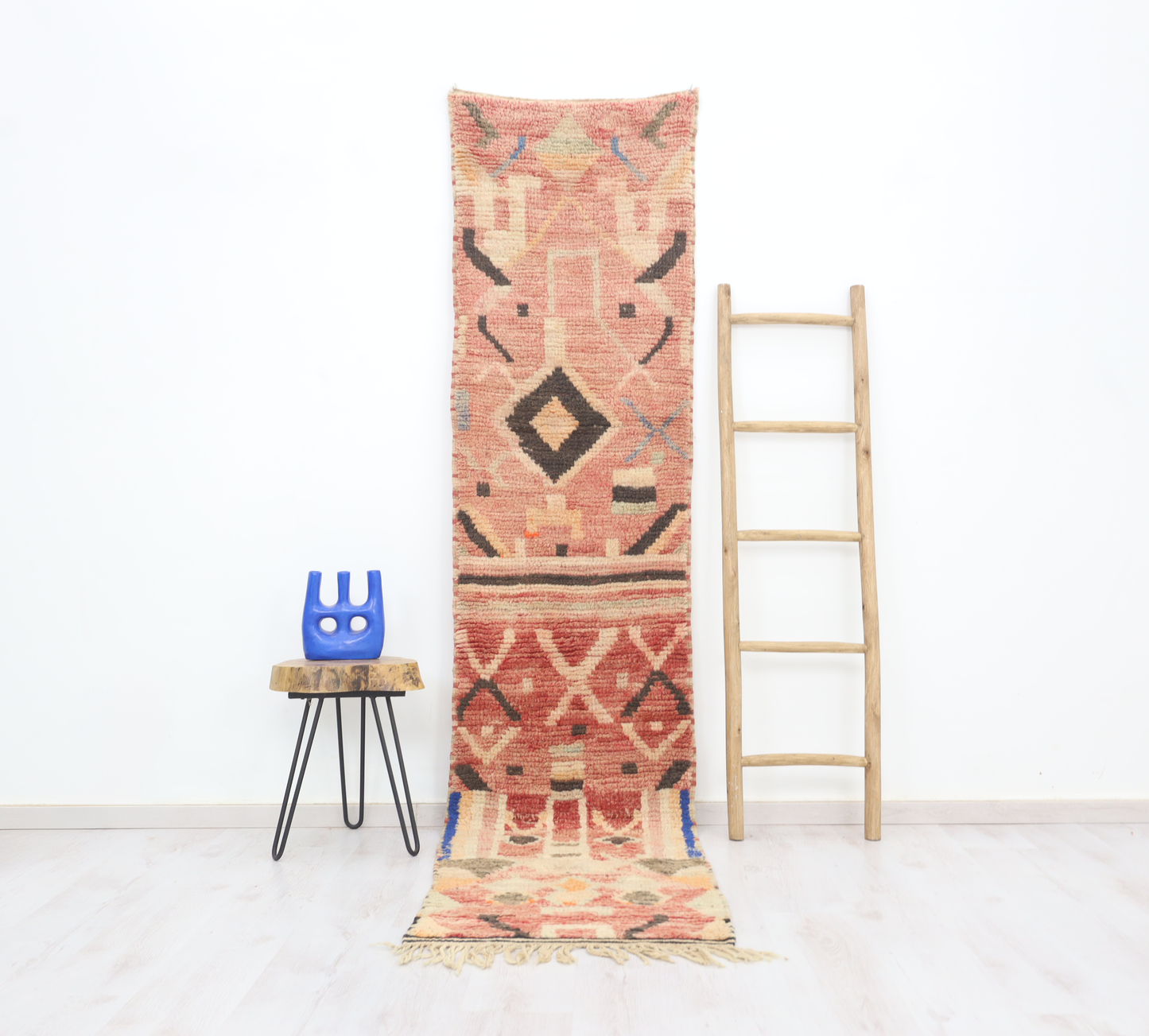 Tili Moroccan Rug 2'2" x 9'6" - Wavlynn