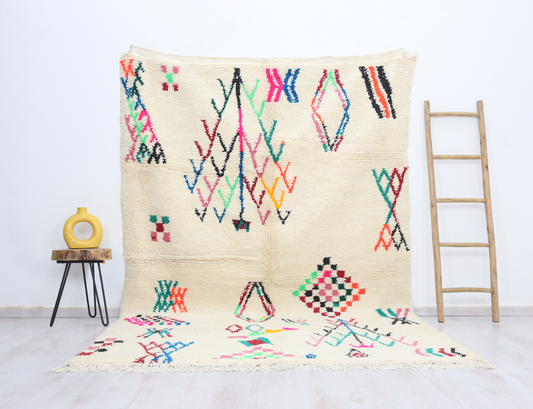 Tajeddigt Moroccan Rug 6'5" x 10'0" - Wavlynn