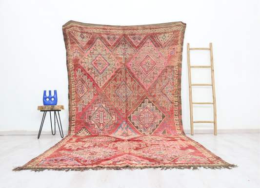 Amanar Vintage Moroccan Rug  6'0" x 11'8" - Wavlynn