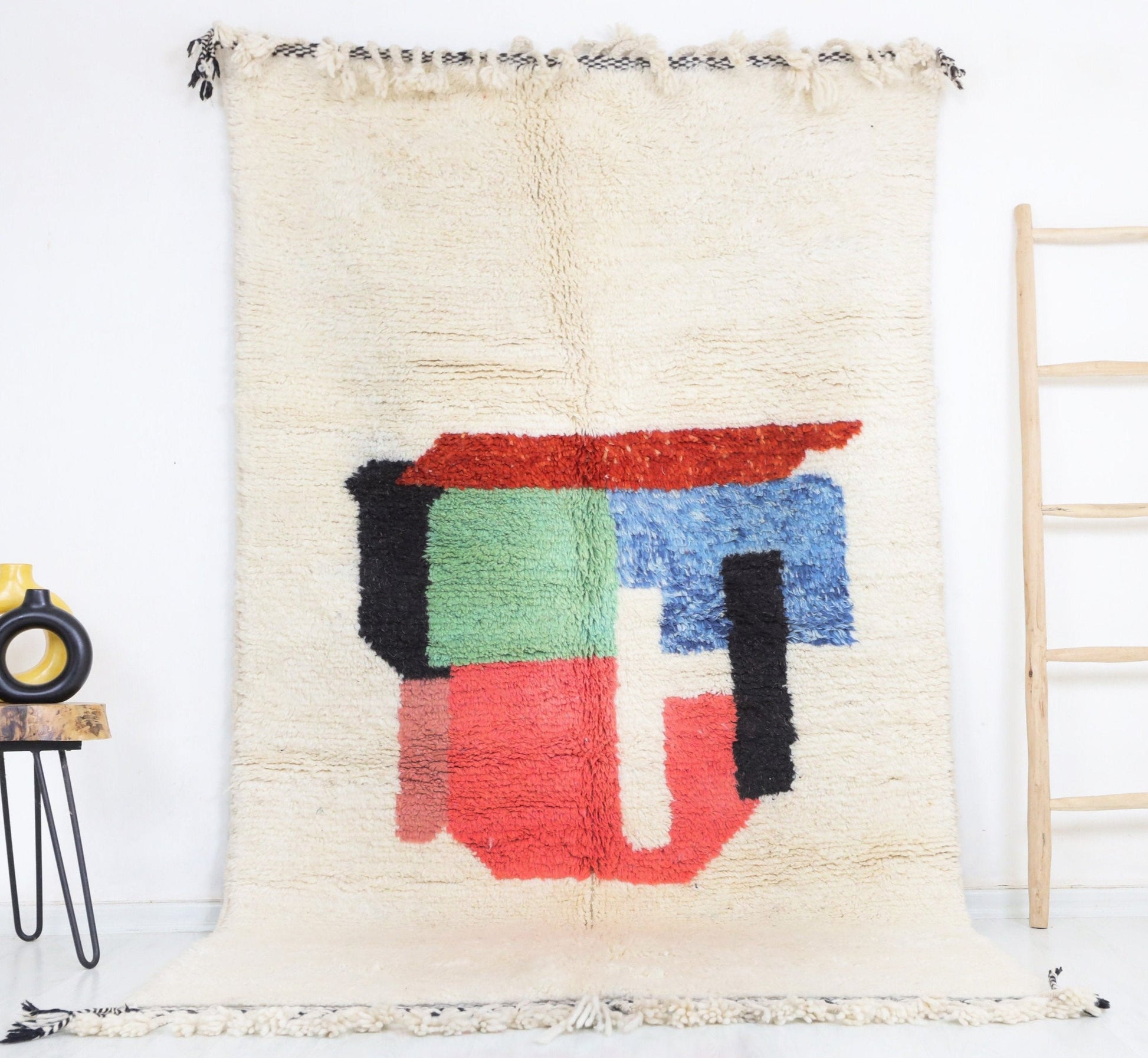 Tanirt Moroccan Rug 4'9" x 8'1" - Wavlynn