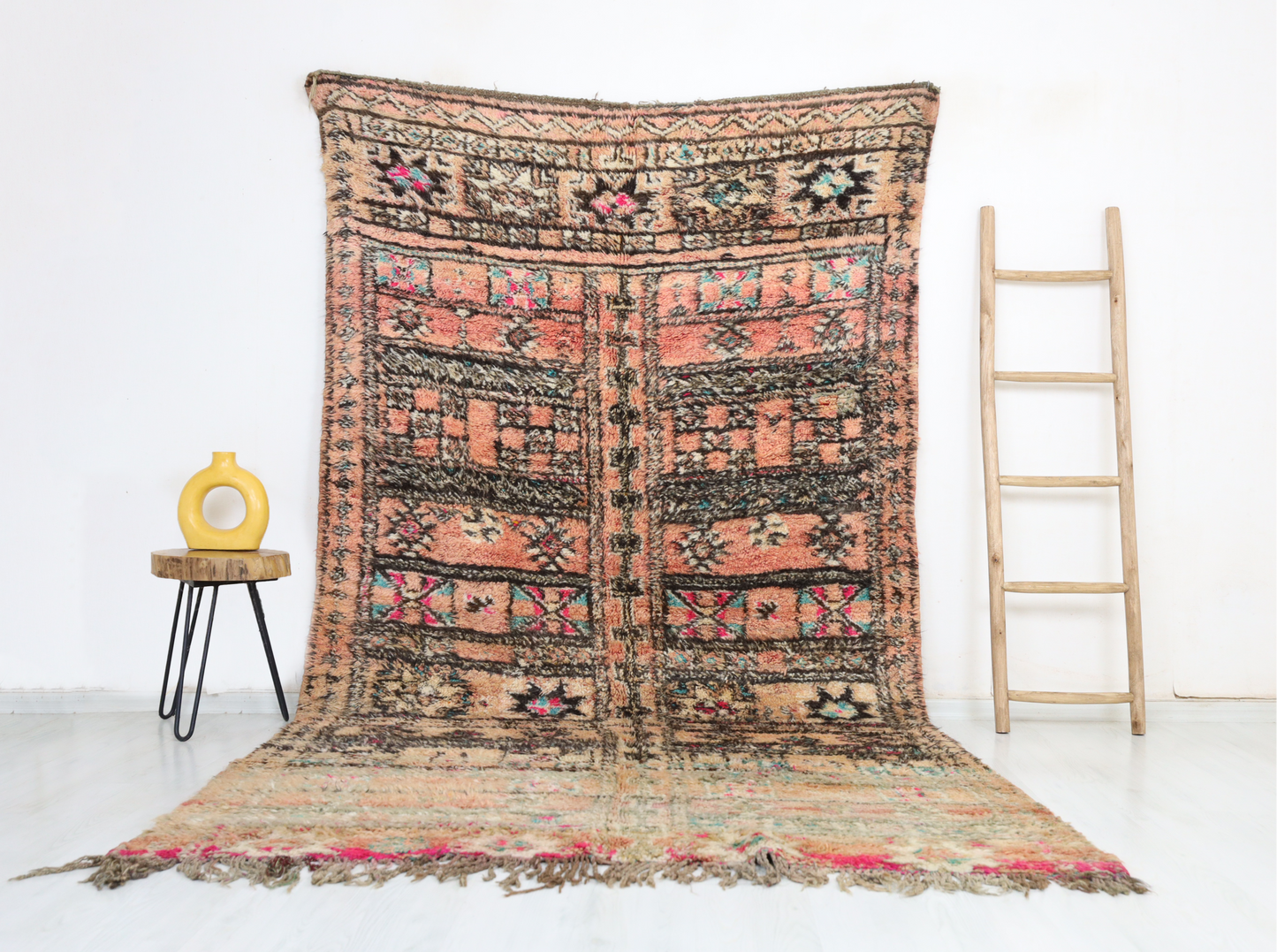 Akudad Vintage Moroccan Rug  5'8" x10'7" - Wavlynn