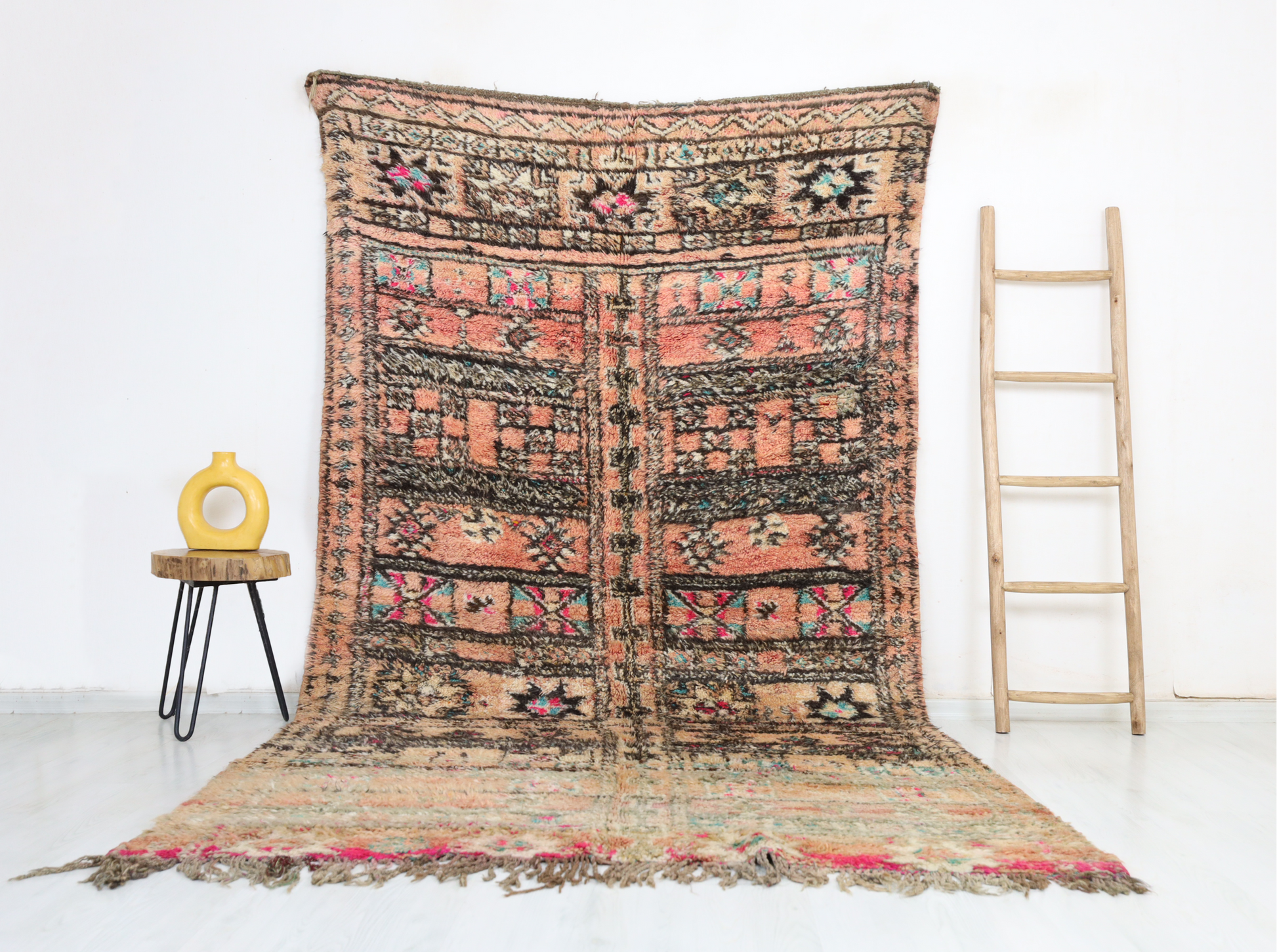 Akudad Vintage Moroccan Rug  5'8" x10'7" - Wavlynn