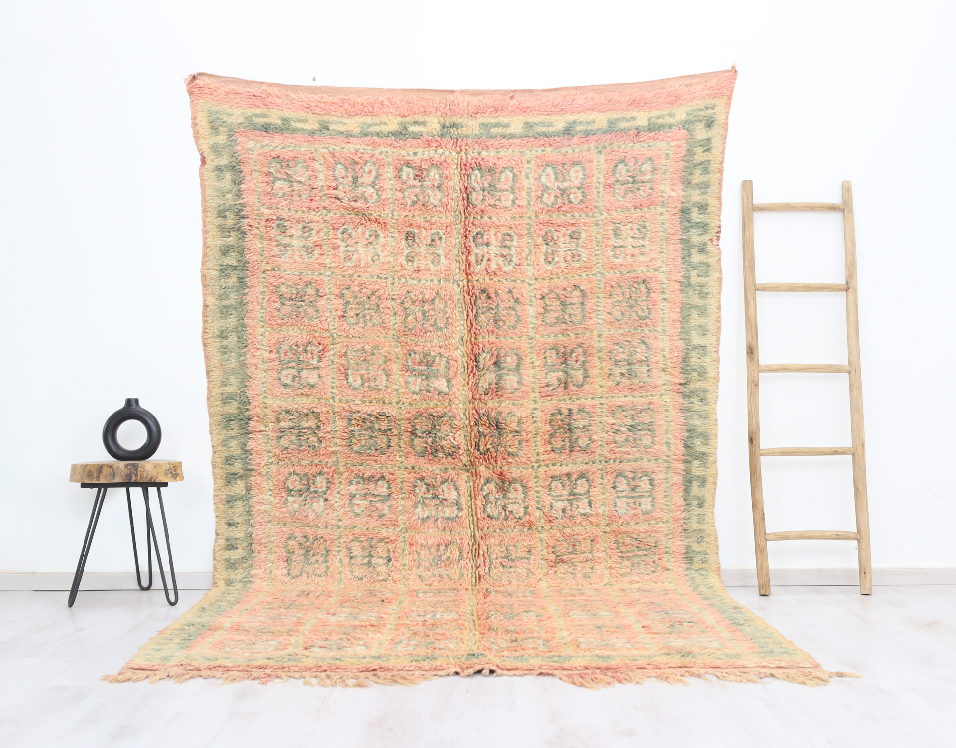 Tafuktit Vintage Moroccan Rug 5'8" x9'6" - Wavlynn