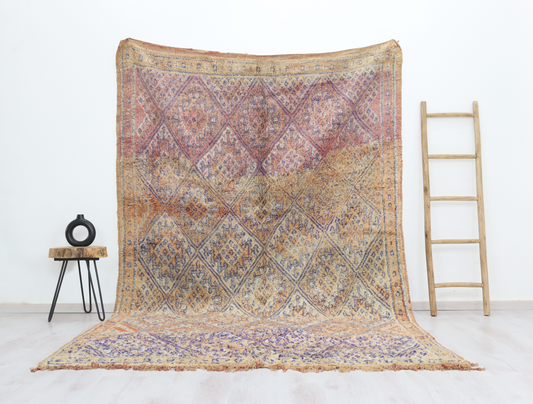 Tirni Vintage Moroccan Rug 6'4" x10'0" - Wavlynn