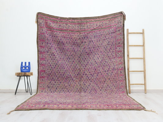 Tawriqt Vintage Moroccan Rug 6'6" x10'3" - Wavlynn