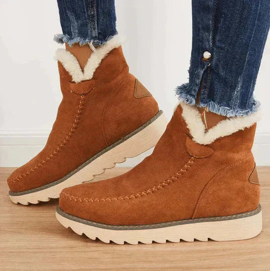 Women's black platform slip-on ankle boots with fleece lining, chunky sole, cozy winter style