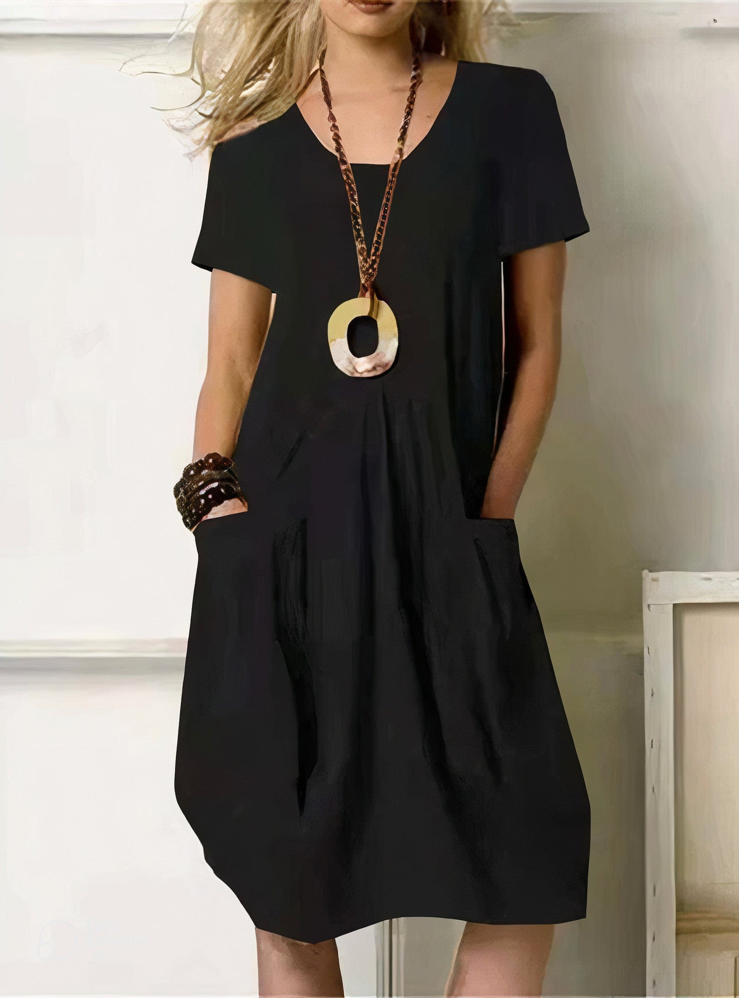 Evelyn relaxed fit dress in flowing fabric, elegant silhouette with effortless drape for everyday style