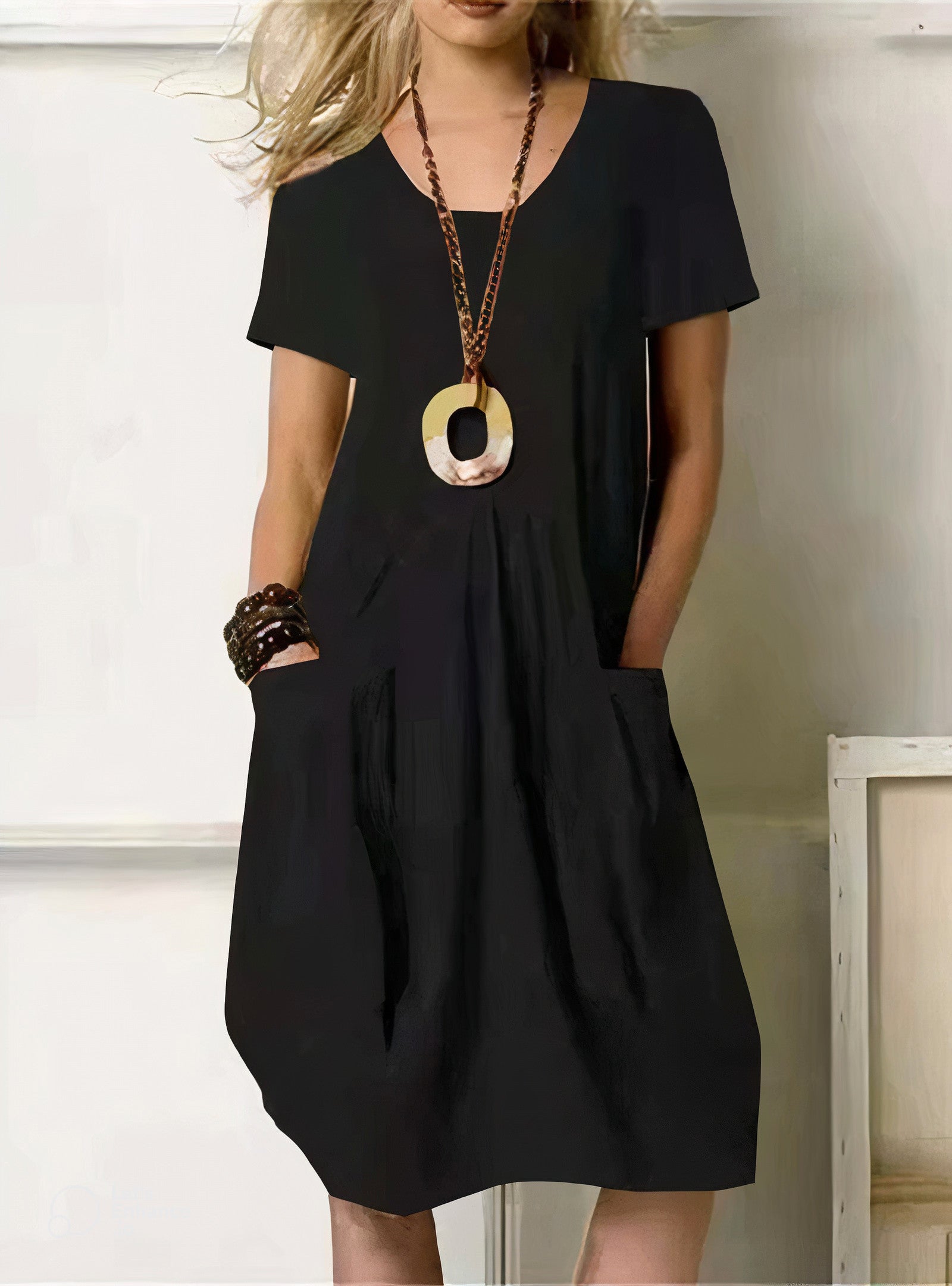 Evelyn relaxed fit dress in flowing fabric, elegant silhouette with effortless drape for everyday style