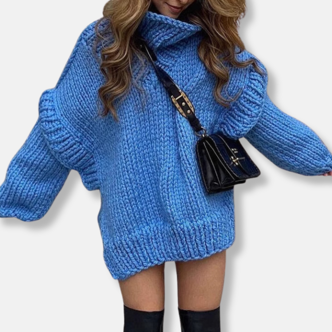 Women's oversized chunky knit wool turtleneck pullover sweatshirt in cozy autumn winter style
