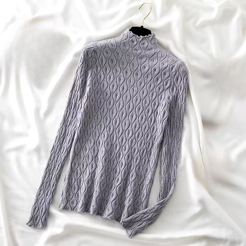 Moiré cashmere turtleneck sweater slim tailored fit lightweight warm timeless silhouette