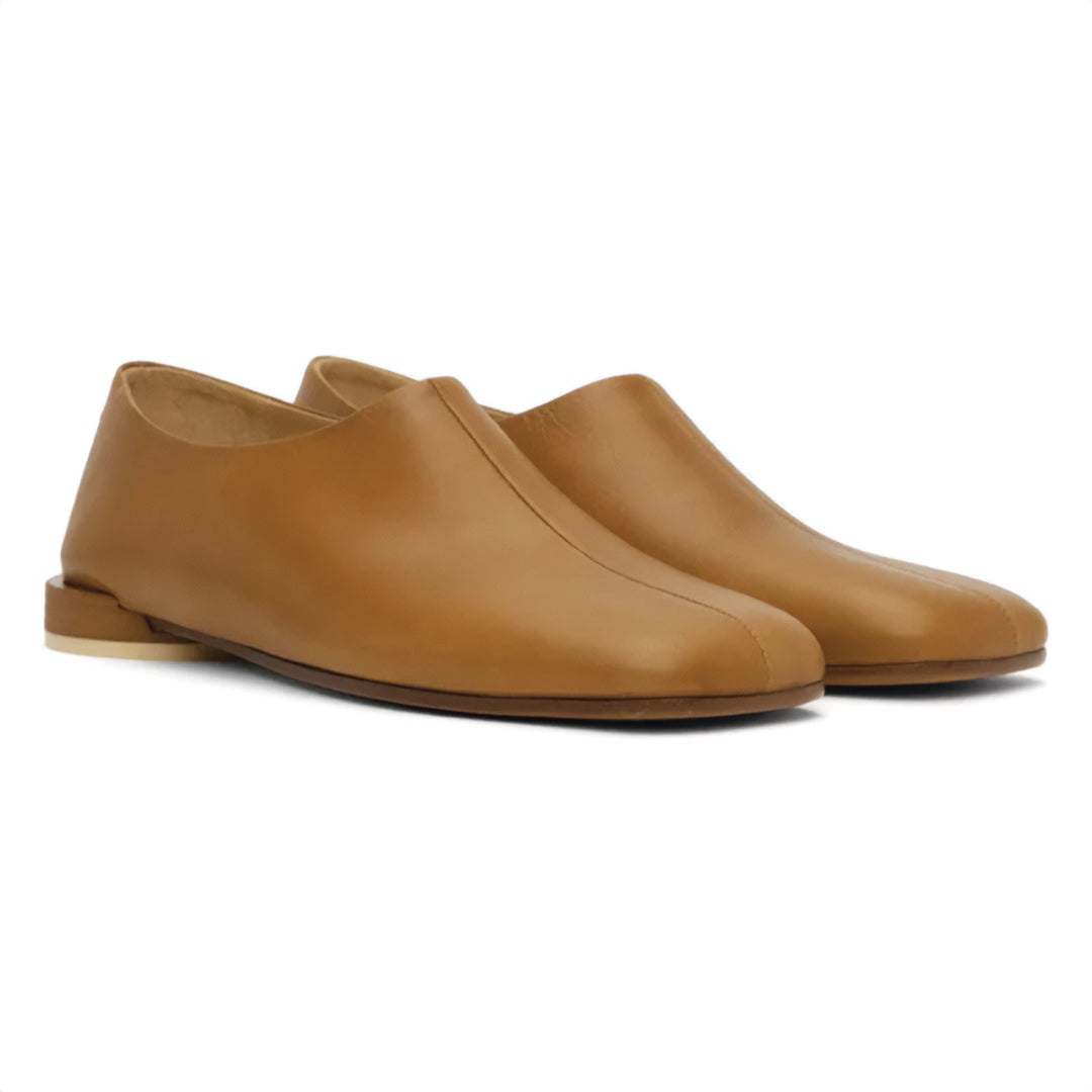 Form square toe loafer in genuine cow leather, sleek slip-on silhouette for work and weekend wear