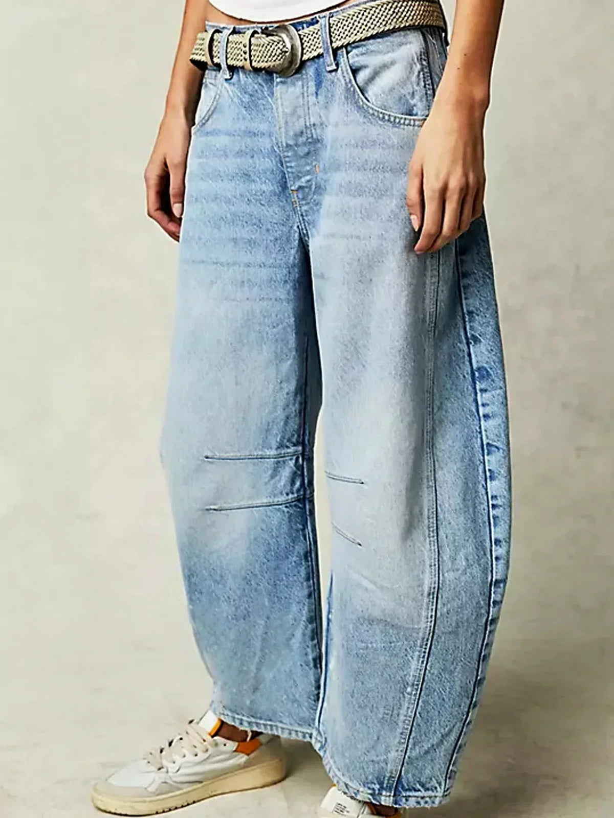 Women's wide leg loose fit jeans with bold leopard print for casual winter style